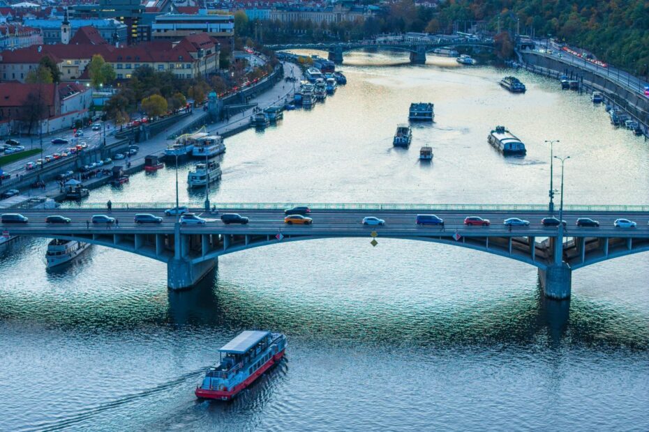 DJI_20251029032857_0148_D-Enhanced-NR